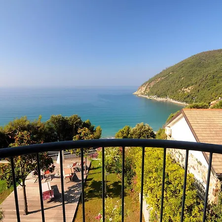 Mondial Hotel Moneglia