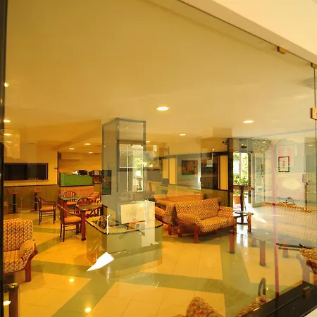 Hotel Mondial 3*