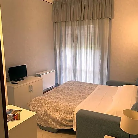 Mondial Hotel