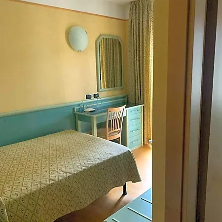 Hotel Mondial Moneglia